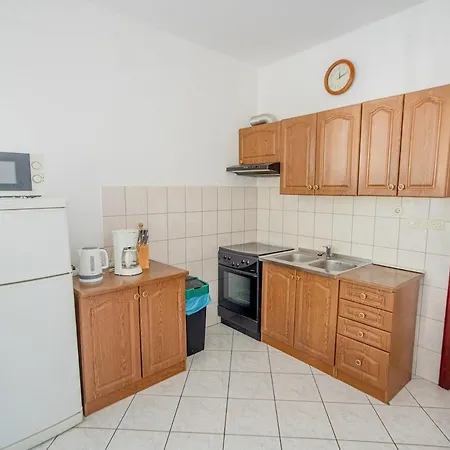 Sunshine 80 M From Apartment Pjescana Uvala